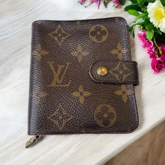 Louis Vuitton Monogram Compact Wallet - Picture 1 of 12